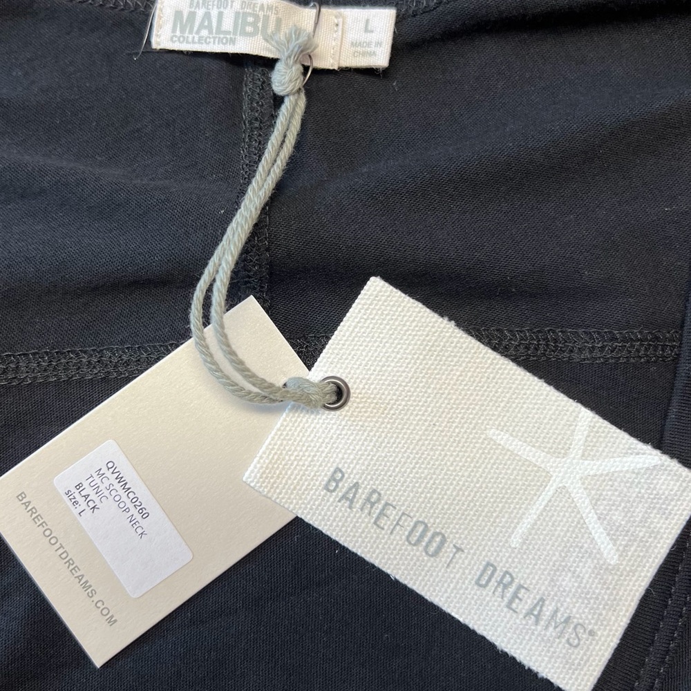 BAREFOOT DREAMS Malibu Scoopneck Tshirt - Picture 5 of 5